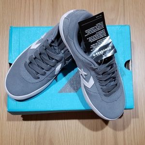 NWT Converse Point Star Ox size 6.5